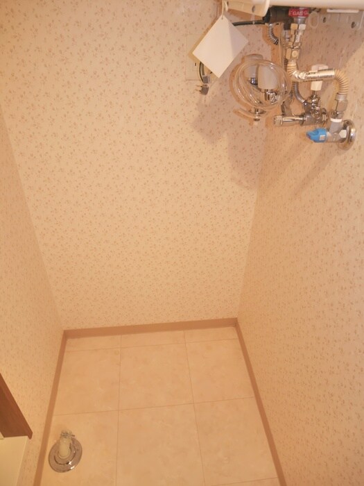 物件内観写真19　(洗濯機置場)