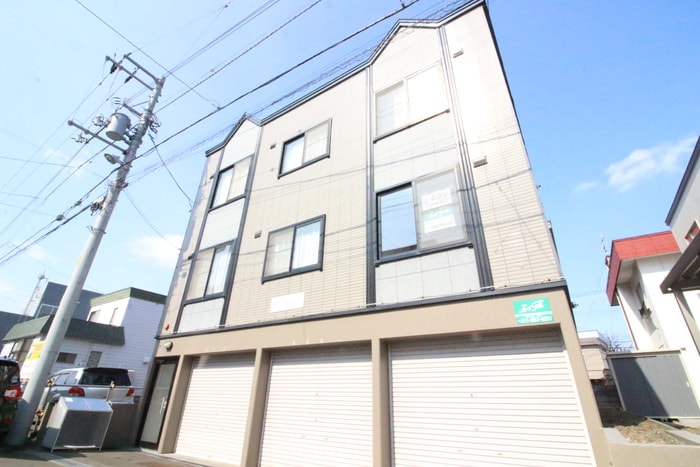 物件外観写真1　(外観写真)