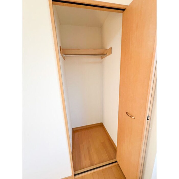 物件内観写真16　(収納)