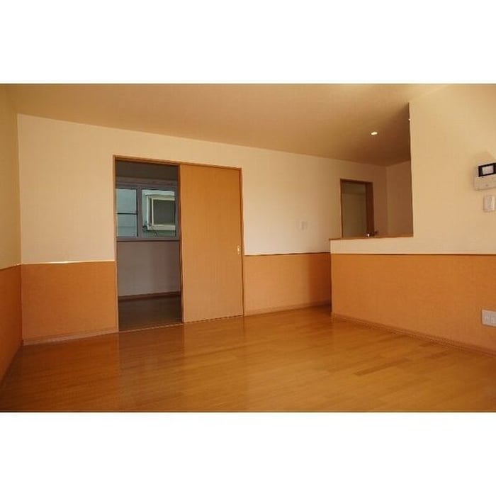 物件内観写真4　(居室)