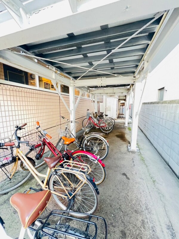 駐輪場