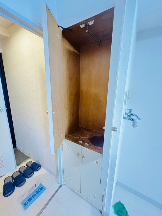 物件内観写真16　(収納)