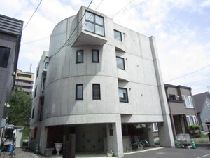 カラコルサッポロ外観写真