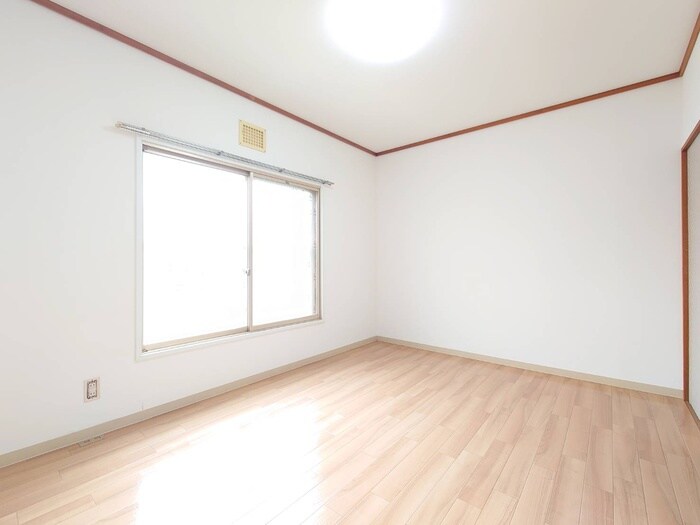 物件内観写真10　(居室)
