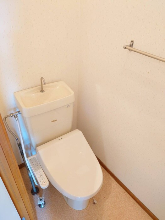 物件内観写真14　(トイレ)