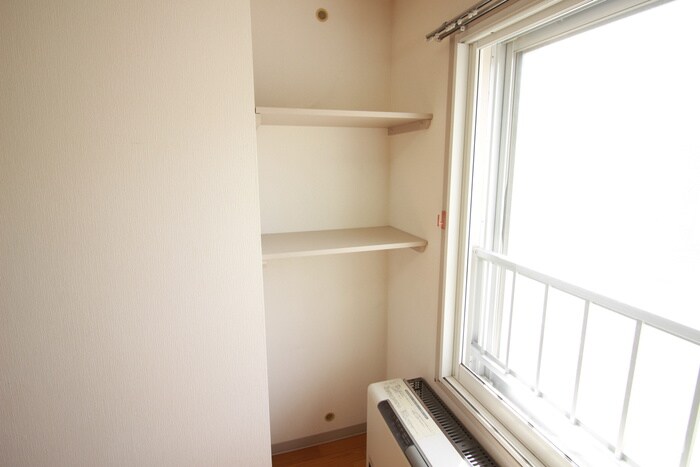 物件内観写真18　(収納)