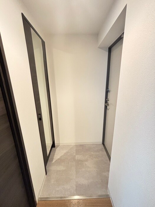 物件内観写真18　(玄関)