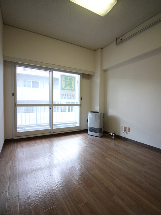 物件内観写真10　(居室)