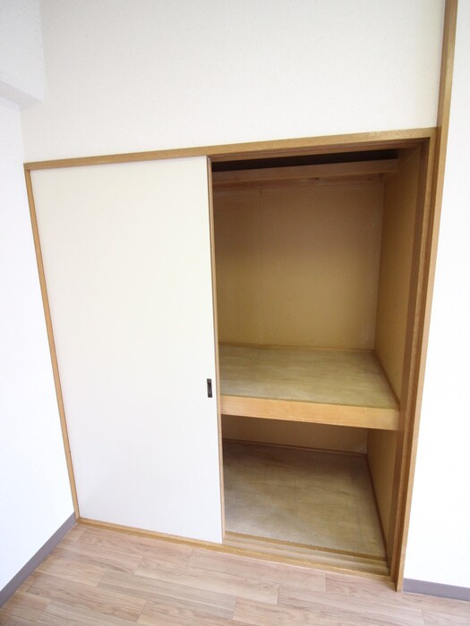 物件内観写真11　(収納)