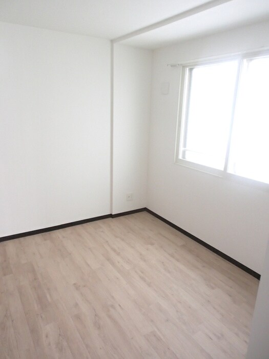 物件内観写真11　(居室)