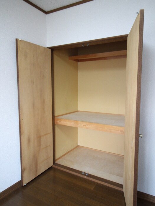 物件内観写真8　(収納)