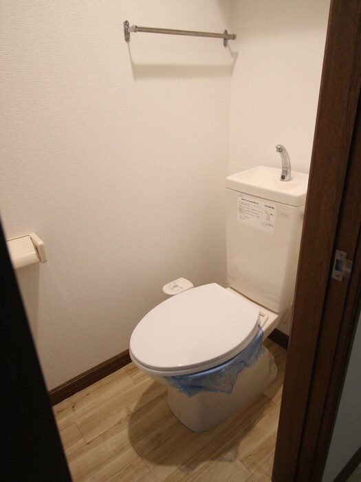 物件内観写真11　(トイレ)