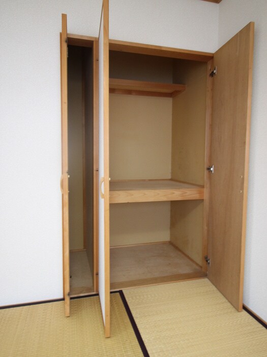 物件内観写真13　(収納)