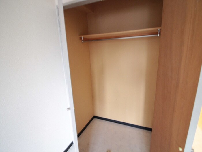 物件内観写真15　(収納)