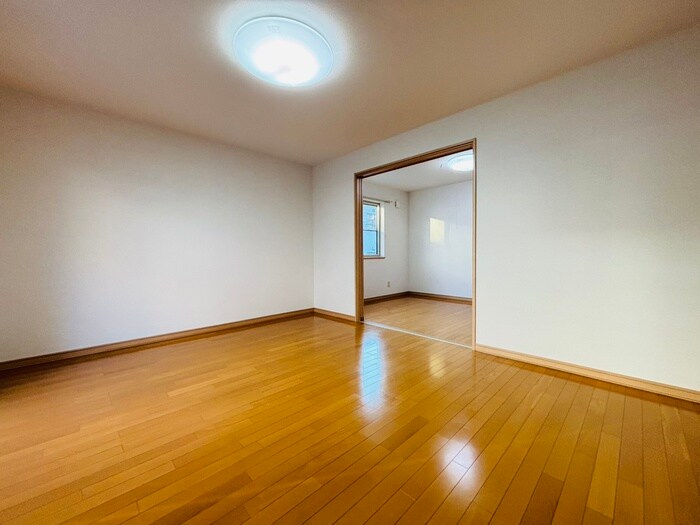 物件内観写真10　(居室)