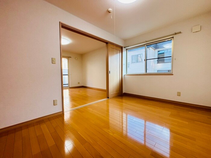 物件内観写真12　(居室)