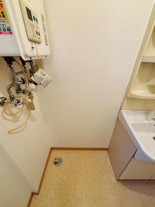 物件内観写真22　(洗濯機置場)