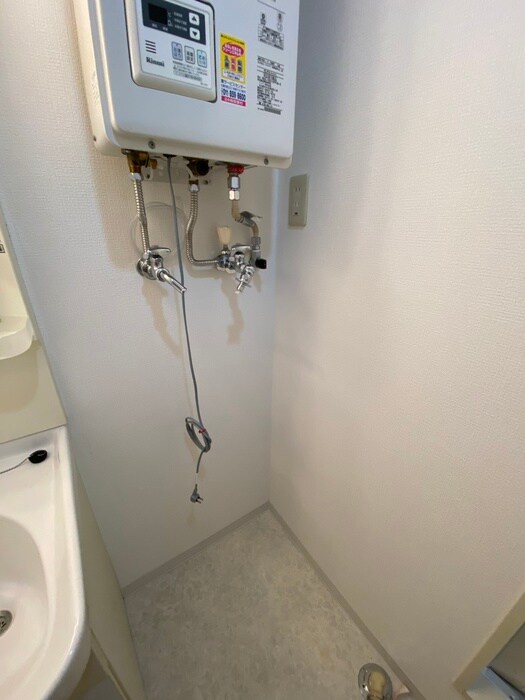 物件内観写真21　(洗濯機置場)