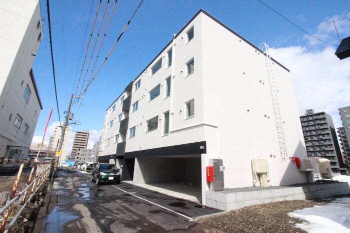 物件外観写真1　(外観写真)