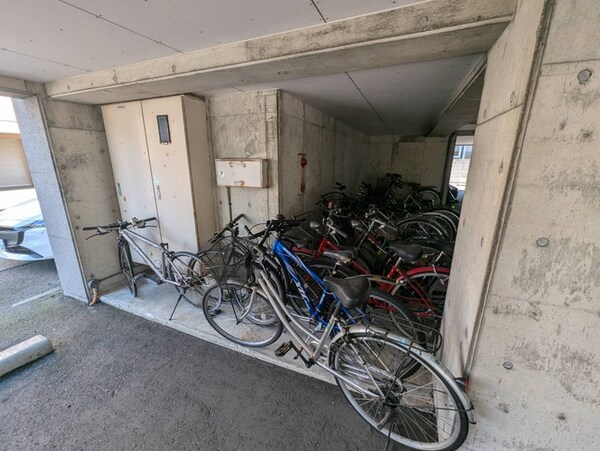 駐輪場