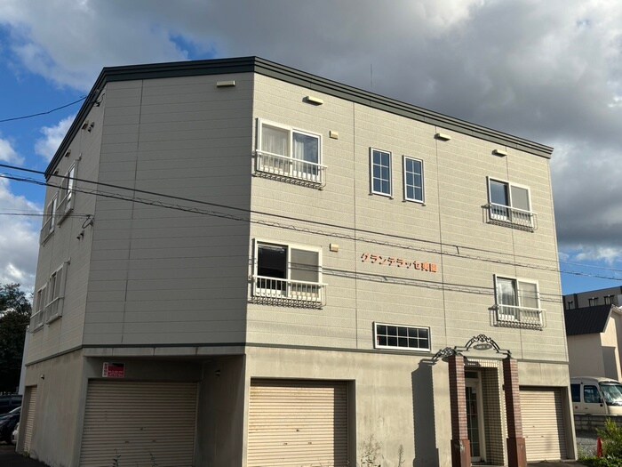 物件外観写真2　(外観写真)