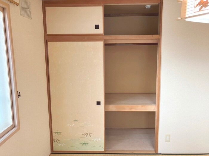 物件内観写真13　(収納)