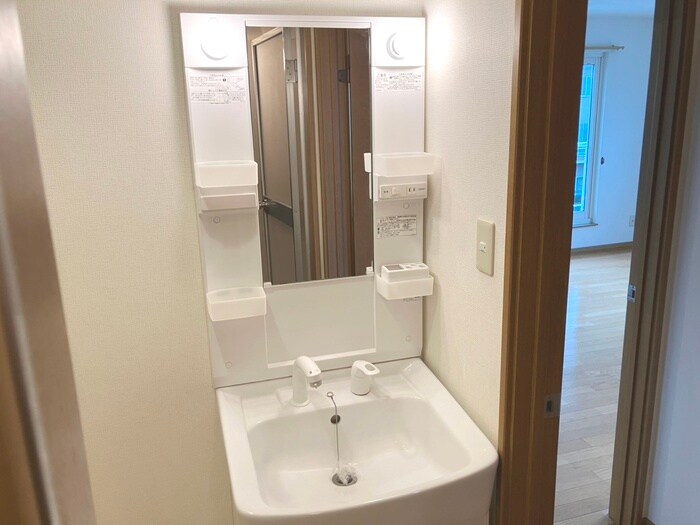 物件内観写真15　(洗面)