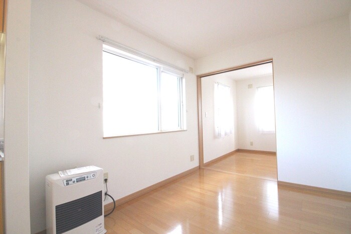 物件内観写真8　(居室)