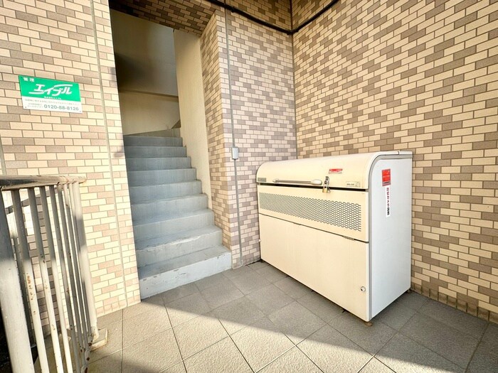 物件外観写真4　(建物設備)