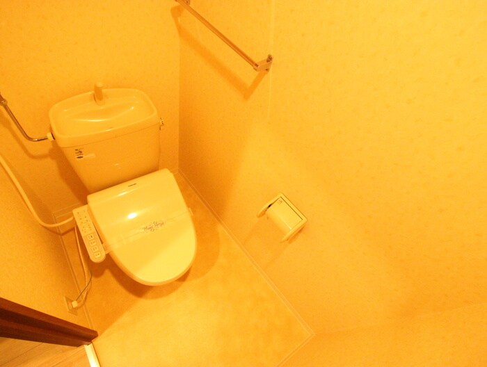 物件内観写真16　(トイレ)