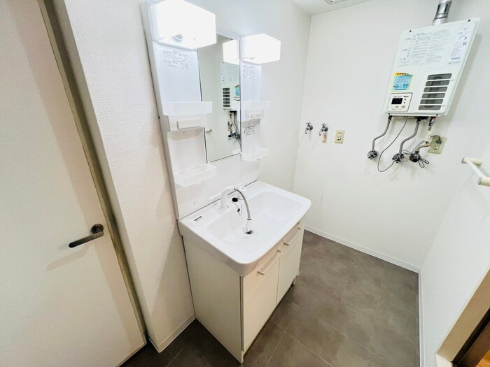 物件内観写真14　(洗面)