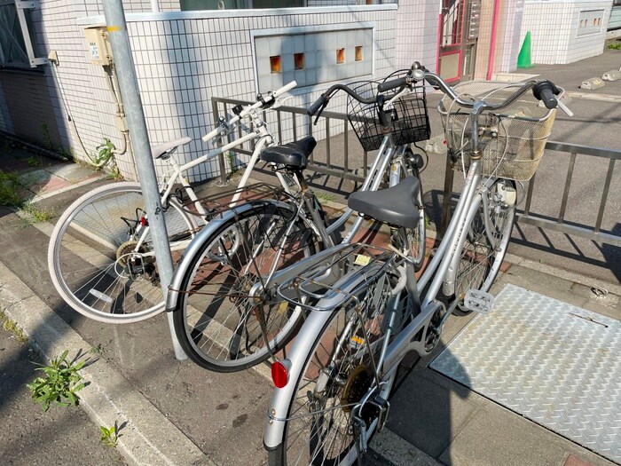 物件外観写真4　(建物設備)