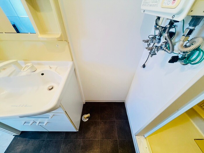 物件内観写真18　(洗濯機置場)