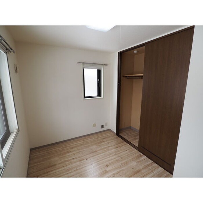 物件内観写真7　(居室)