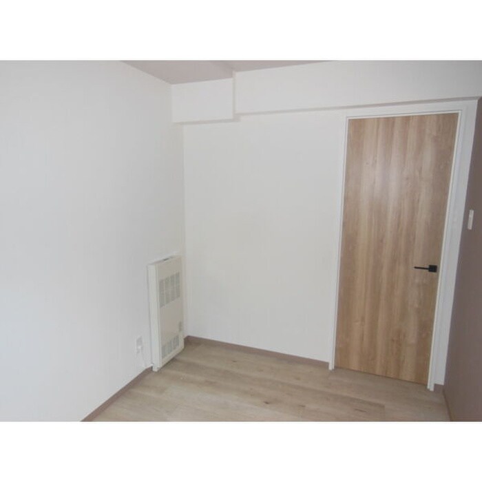 物件内観写真6　(居室)