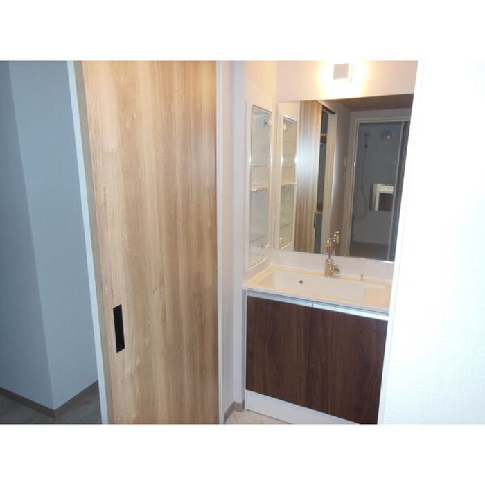 物件内観写真10　(洗面)