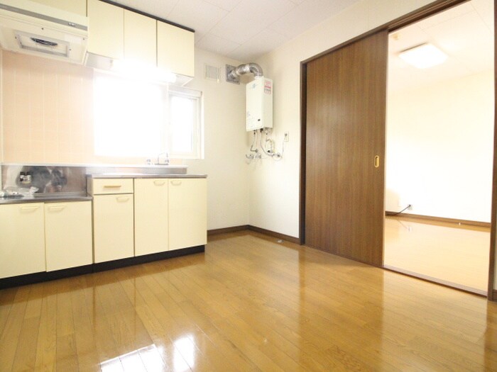 物件内観写真8　(居室)