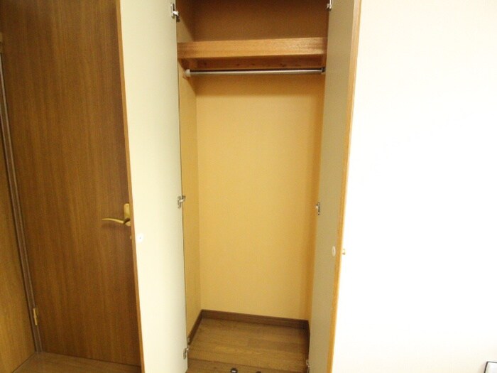 物件内観写真11　(収納)
