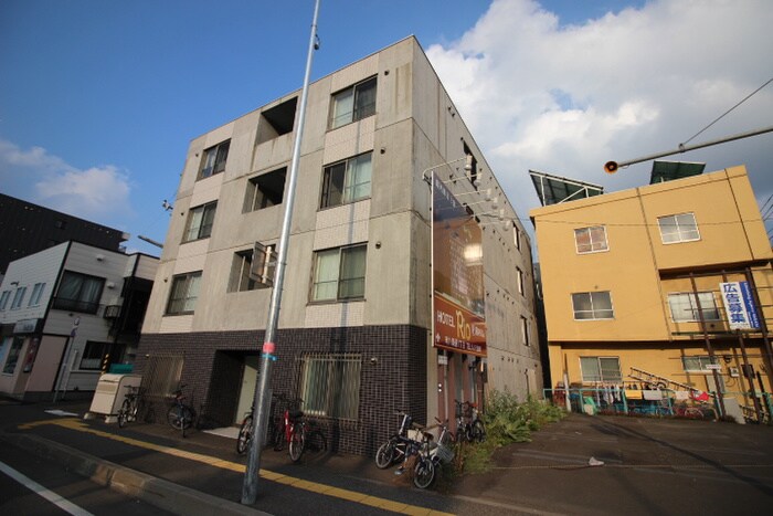 物件外観写真2　(外観写真)