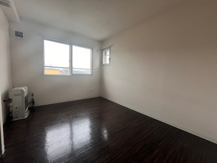 物件内観写真6　(居室)