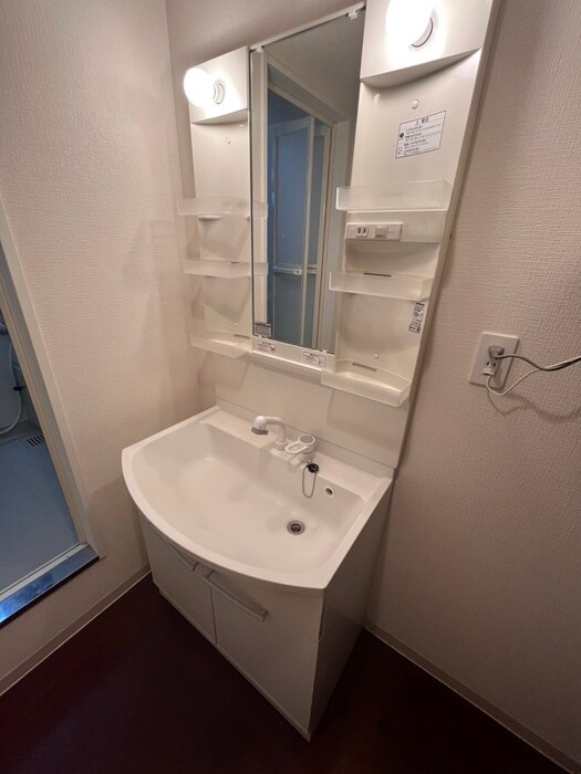 物件内観写真11　(洗面)