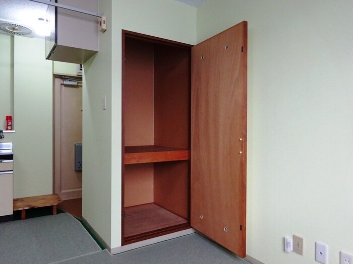 物件内観写真11　(収納)