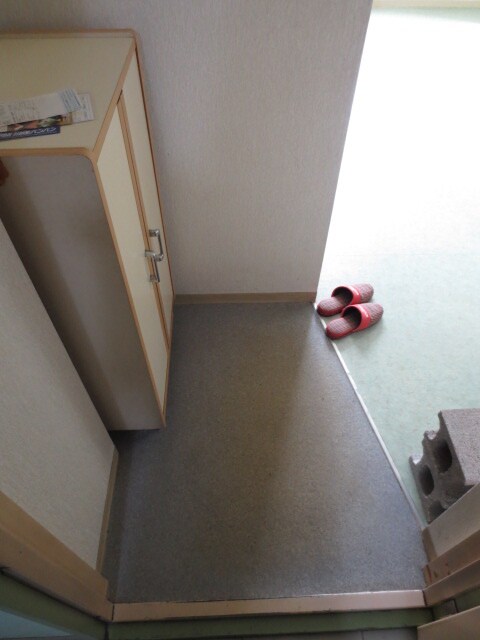 物件内観写真14　(玄関)