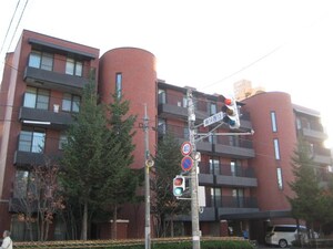 スパシエルクス山鼻外観写真
