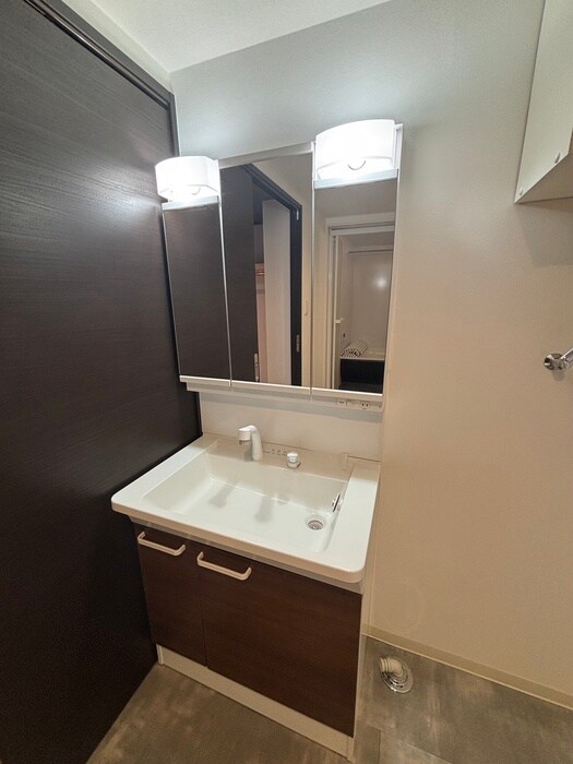 物件内観写真16　(洗面)