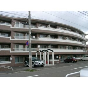 ラ－クヒルズマンション外観写真