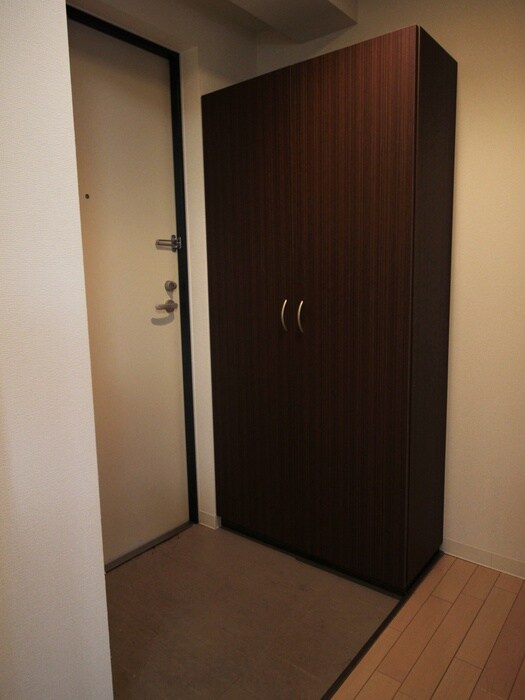 物件内観写真16　(玄関)