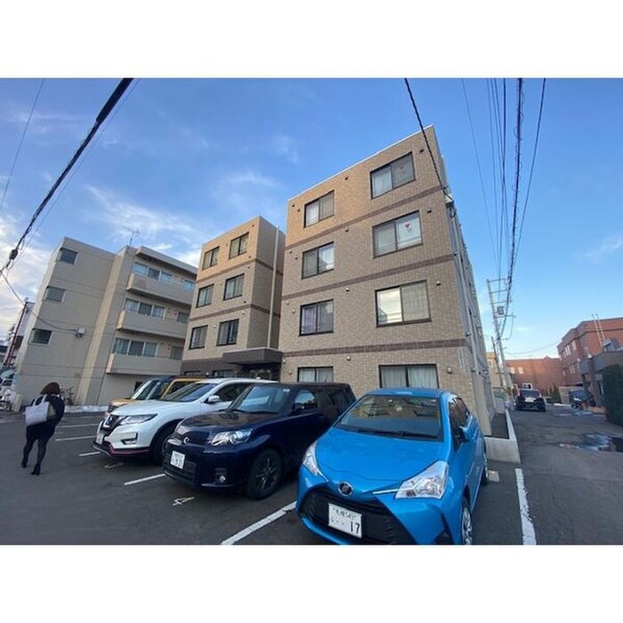 物件外観写真1　(外観写真)