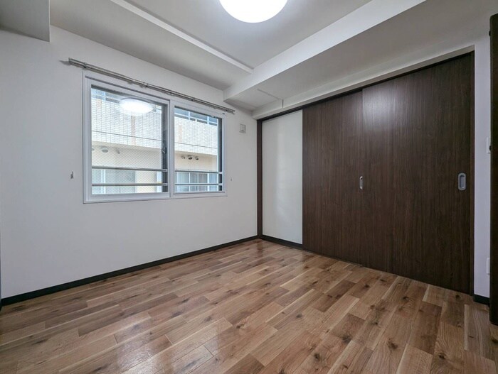 物件内観写真9　(居室)