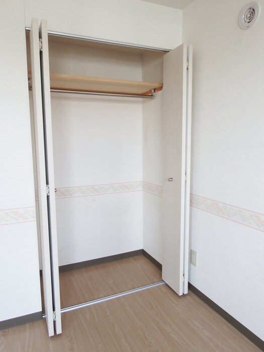 物件内観写真11　(収納)